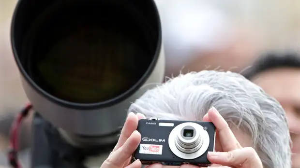 Трихолог Нагайцева назвала причины ранней седины