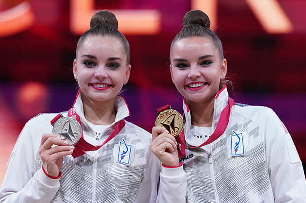 Новые медали и скандалы: сестры Аверины взяли реванш на чемпионате мира после провала на Олимпиаде в Токио