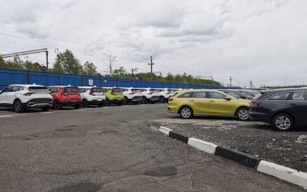 Авторынок 2022: продажи авто сократятся в 2 раза, а автолюбителей ждет дефицит запчастей