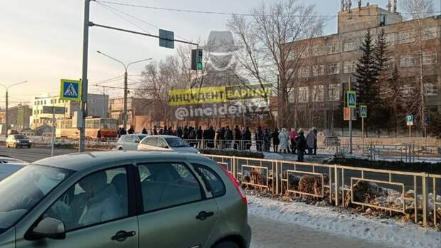 Ситуация на остановке 