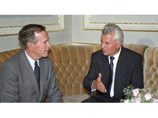 День в истории. 1 августа: президент США в Киеве предостерег Украину от «самоубийственного национализма»