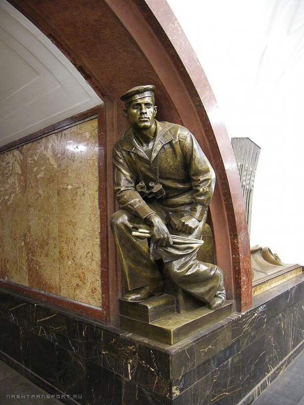 Судьба прототипа скульптуры моряка со станции Площадь Революции