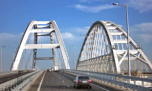 Крымский мост действует в штатном режиме