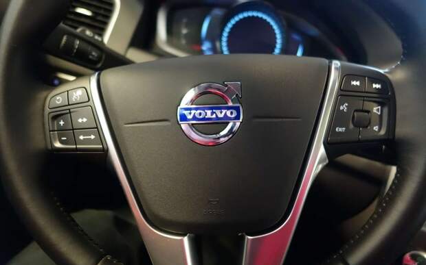 Россиянам «прокачают» старые Volvo искусственным интеллектом