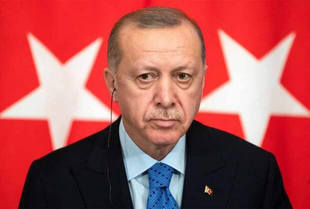 Эрдоган начинает партии, которые не может доиграть до конца