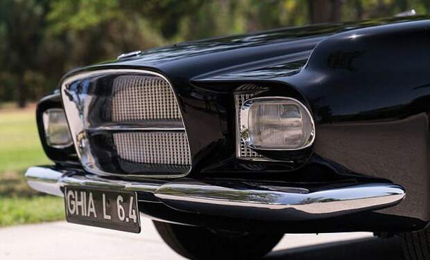 Винтажный итальянский автомобиль Carrozzeria Ghia продадут за 390 000 долларов (7 фото)