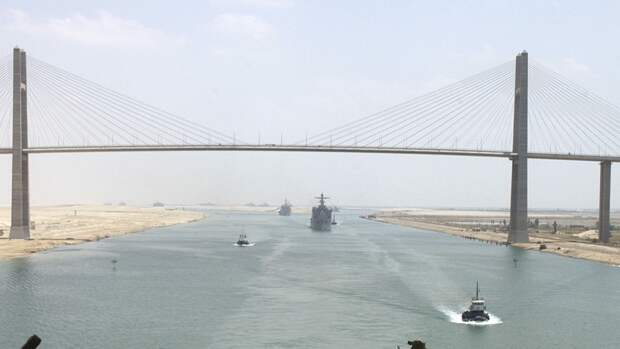 Стало известно о гибели рабочего при снятии с мели судна Ever Given в Суэцком канале