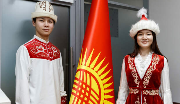 Смены власти в Киргизии не будет - спецслужбы не допустят