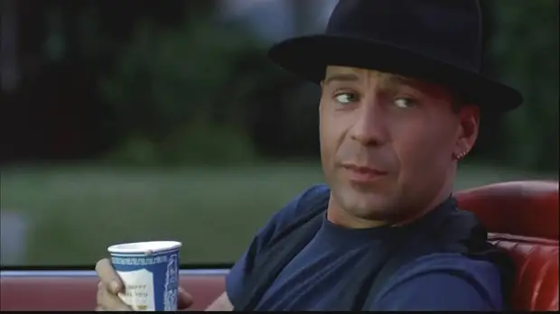 СМИ сообщили о завершении карьеры Брюса Уиллиса из-за проблем со здоровьем