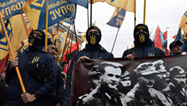Участники марша в Киеве, приуроченного к годовщине создания Украинской повстанческой армии (УПА, экстремистская организация, запрещена в России) и Дню защитника Украины. Архивное фото