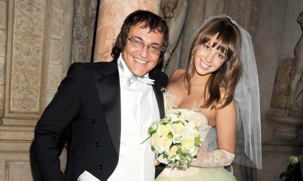 Был женат на племяннице, построил тайную комнату для утех и до сих пор любит изменившую ему бывшую жену: что известно о личной жизни Дмитрия Диброва