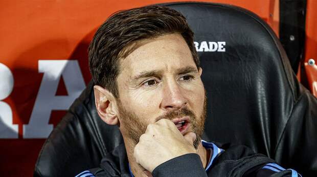 Хави обвинил Лапорту в нежелании вернуть Месси: «Переход уже фактически был согласован. Но президент все остановил»