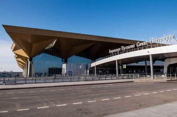В аэропорту Пулково задержали или отменили около 50 рейсов