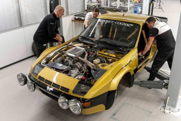 porsche-924-carrera-gts-rally-restauracija-poklon-walter-rohrl-2021-proauto-05