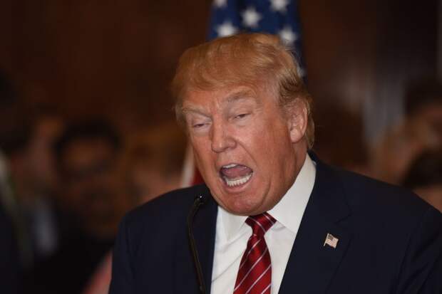 Трамп назвал Сулеймани «террористом номер один в мире» Трамп назвал Сулеймани «террористом номер один в мире»