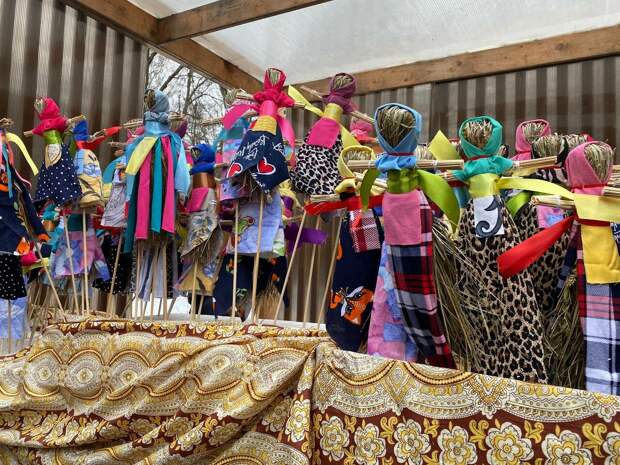 Петербуржцам рассказали, как и где можно отпраздновать Масленицу-2026