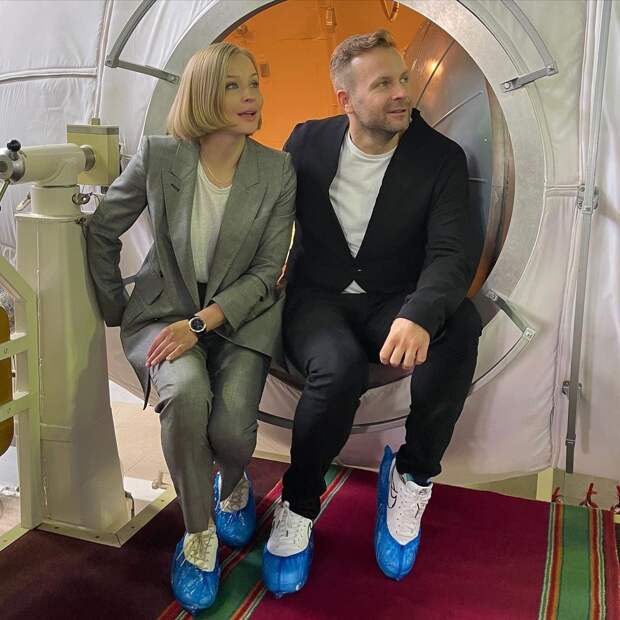 Юлия Пересильд и Клим Шипенко приступают к тренировкам для полёта в космос
