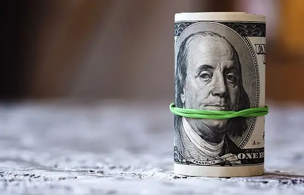 Официальный курс доллара на пятницу составит 75 рублей