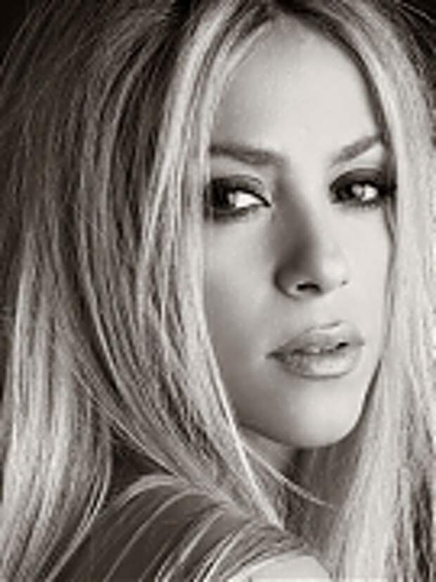 Шакира (Shakira) в фотосессии для альбома She Wolf (2009)