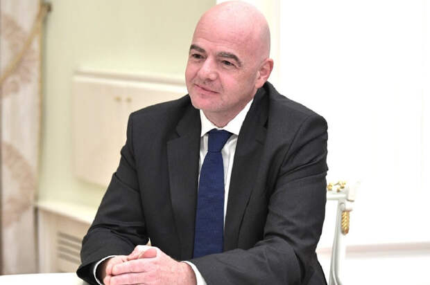 Стало известно, сколько заработал президента ФИФА за прошлый год