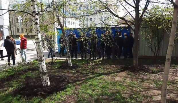 Спасти сквер на Сретенке. Как москвичи борются за последние клочки зелени