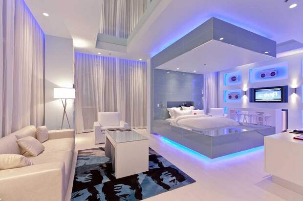 Красивый и уютный интерьер спальной совмещенной с гостиной станет просто находкой.