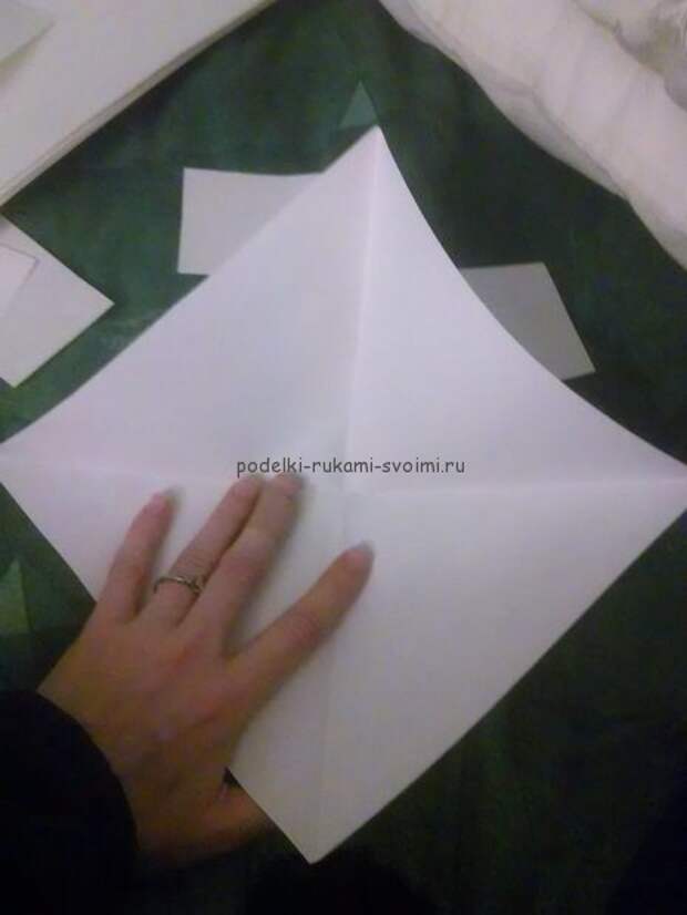 Как сделать объёмную 3d снежинку из бумаги