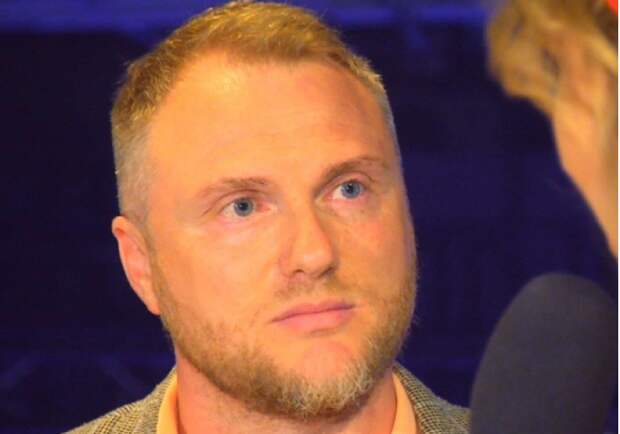 Разруха в головах: «агенты Путина справляют нужду в подъездах» Разруха в головах: «агенты Путина справляют нужду в подъездах»