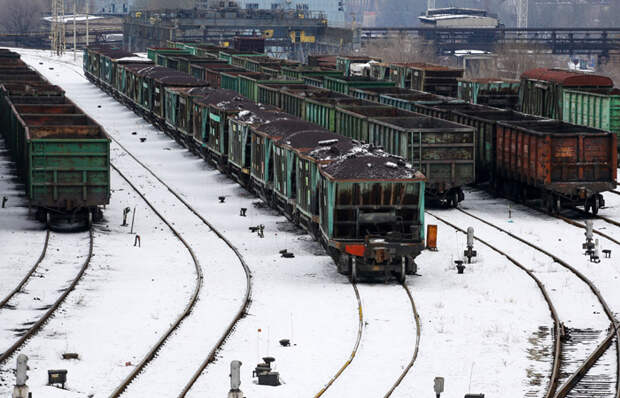 Украина полностью перекрыла грузовое транспортное сообщение с ДНР и ЛНР