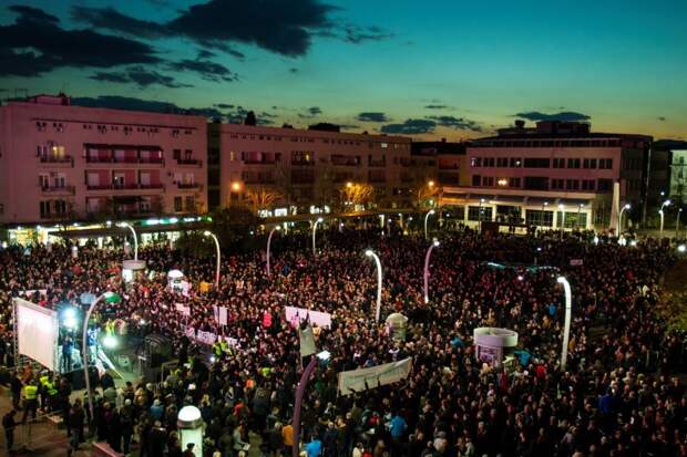 В Черногории тысячи людей вышли на митинг против президента страны