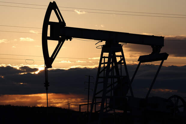 Росстат: выпуск нефтепродуктов в России снизился на 7,4 % за неделю