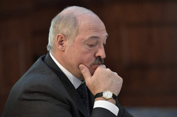 Лукашенко обиделся на критику своих рецептов лечения коронавируса трактором