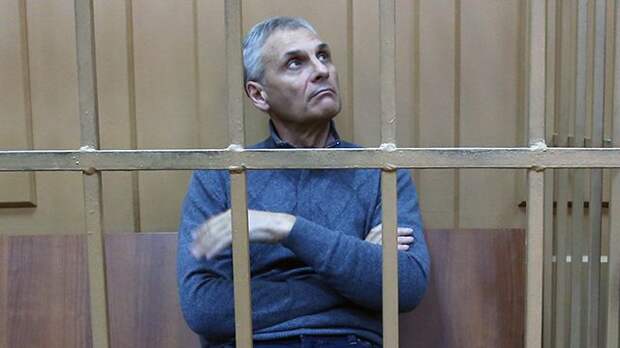Суд начал рассматривать доказательства по делу экс-губернатора Сахалинской области Хорошавина