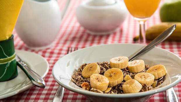 Худеющим назвали три главные ошибки во время завтрака