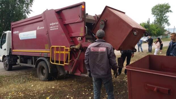 В России предложили освободить пенсионеров от оплаты вывоза ТКО