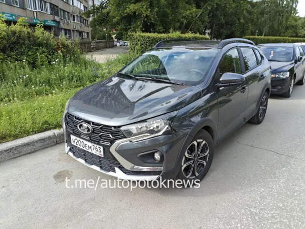 Первые Lada Iskra поставили на учет — машину засняли в Тольятти без какой-либо маскировки
