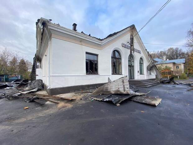 Популярные в районе «Северные бани» сгорели сегодня ночью