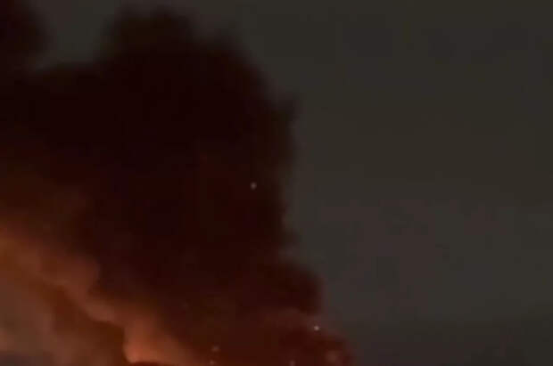 В Харькове на фоне включённых сирен произошёл взрыв