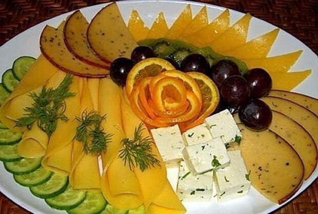 фруктово-сырная нарезка