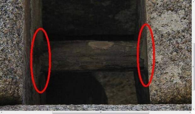 Источник: https://zen.yandex.ru/media/sibved24/raznye-tehnologii-izgotovleniia-blokov-poligonalnoi-kladki-5c8371fe393d4400b3541b28