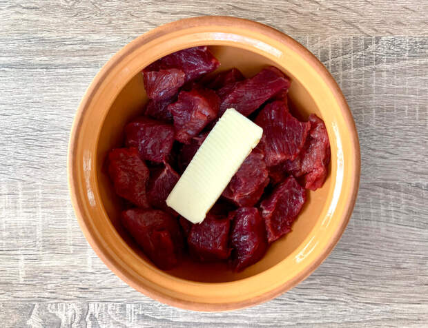 Если вы любите мясо с большим количеством вкусной подливки, то этот способ определенно стоит взять на вооружение.-2