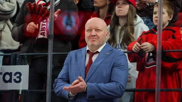 «Автомобилист» уволил главного тренера Николая Заварухина