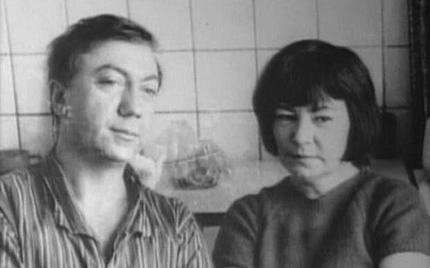 И даже смерть не разлучила их. Наши знаменитости,ушедшие из жизни один за другим.