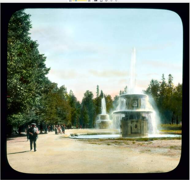 Петергоф: фонтаны в Нижнем парке
