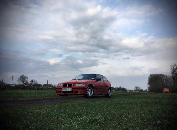 Девушка и BMW e36 compact - начало
