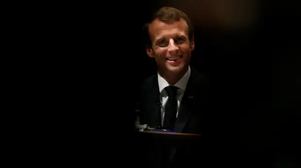 Макрон оценил желание жителей Новой Каледонии остаться в составе Франции