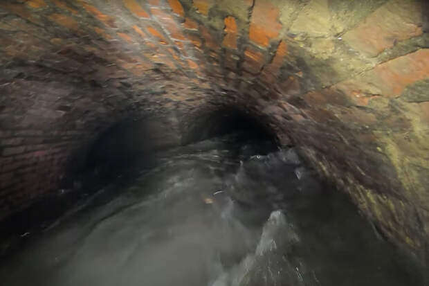 Московский диггер объяснил, на что ходила смотреть пропавшая под землей экскурсионная группа