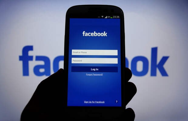 Российские дипломаты обратились к руководству Facebook с жесткими требованиями