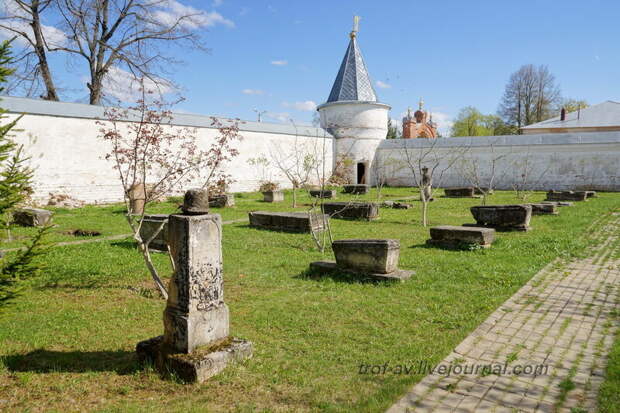 Некрополь, Можайский Лужецкий Ферапонтов мужской монастырь Некрополь, Можайский Лужецкий Ферапонтов мужской монастырь