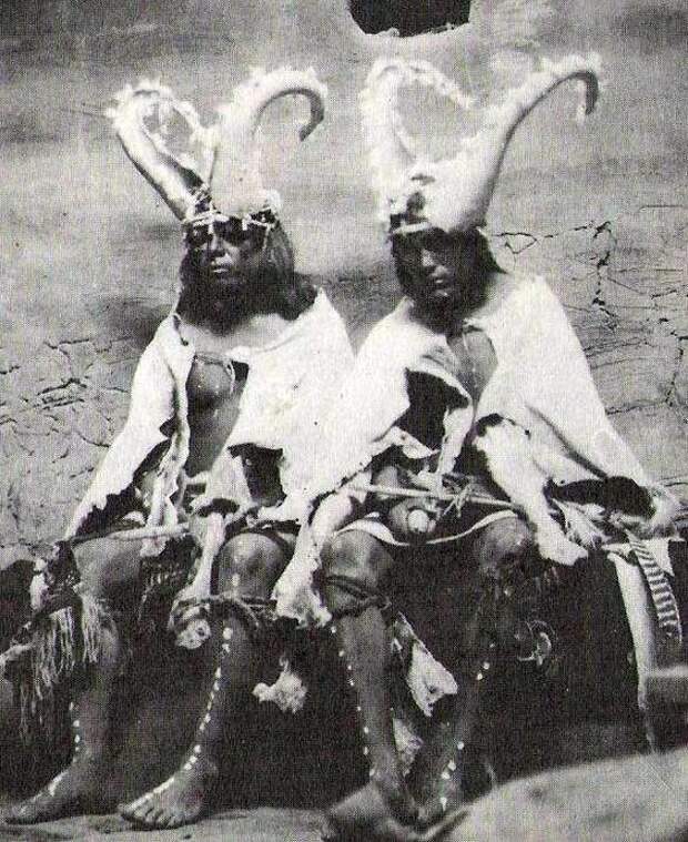 Шаманы американских индейцев исторические фото, костюмы, шаманы